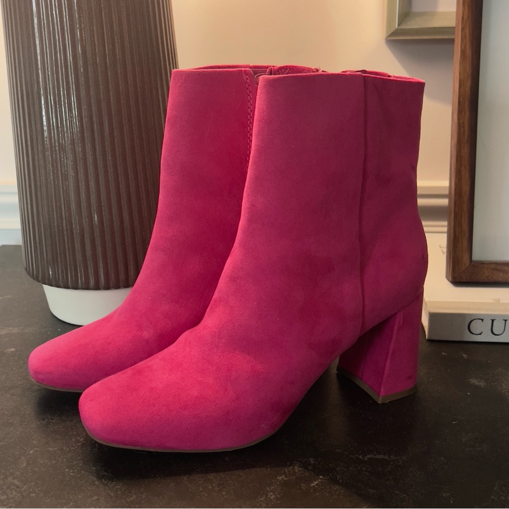 Sugar Hot Pink Suede-Look Ankle Booties 7M Block Heel Boots